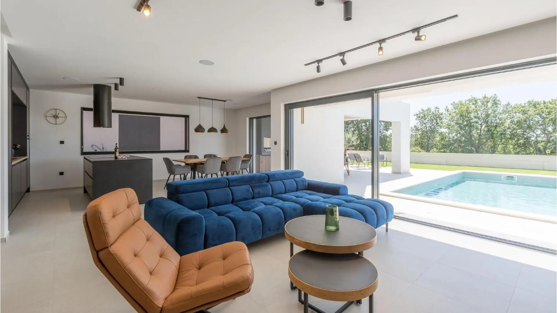 3 Bedroom Stunning Home In Пореч Дом отдыха