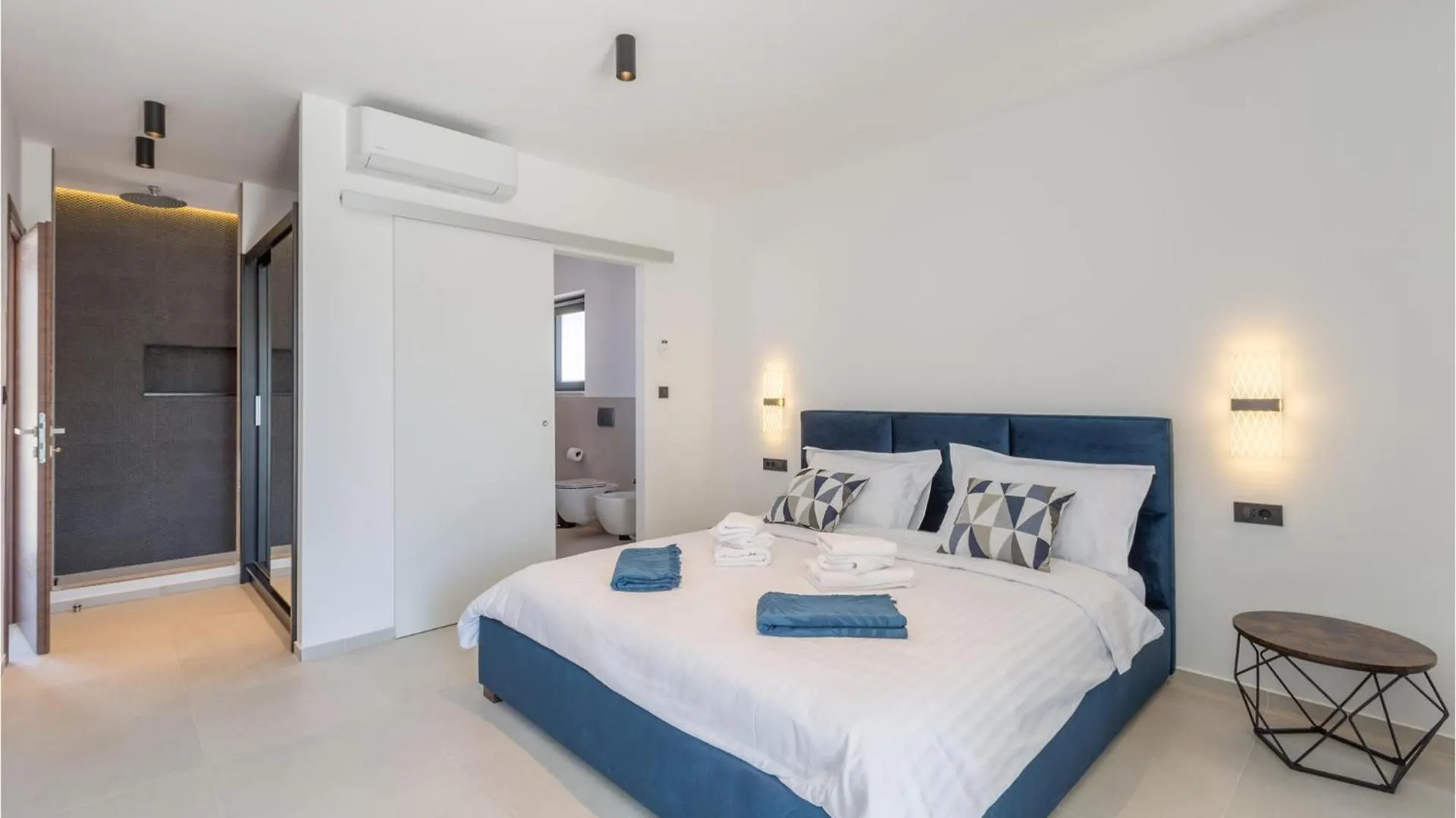 Сasa de vacaciones 3 Bedroom Stunning Home In Poreč