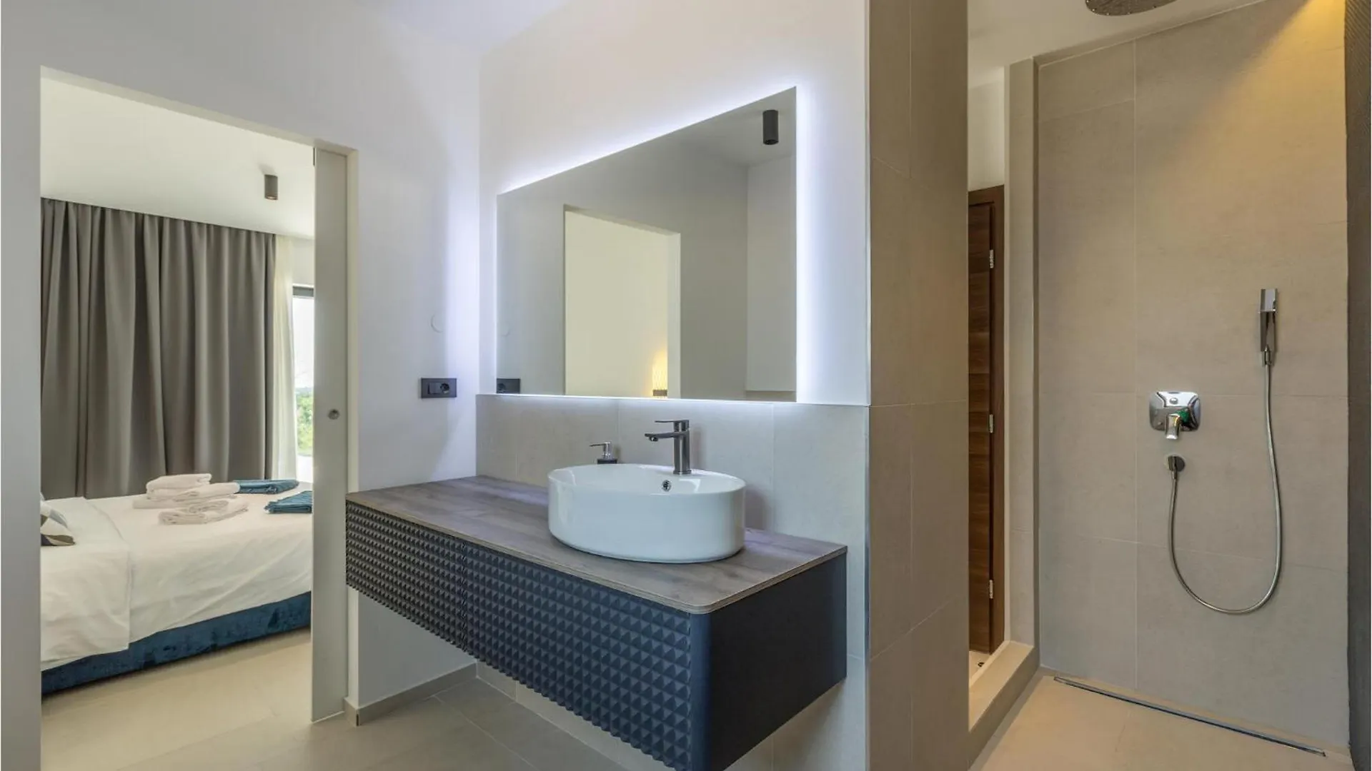 3 Bedroom Stunning Home In Пореч