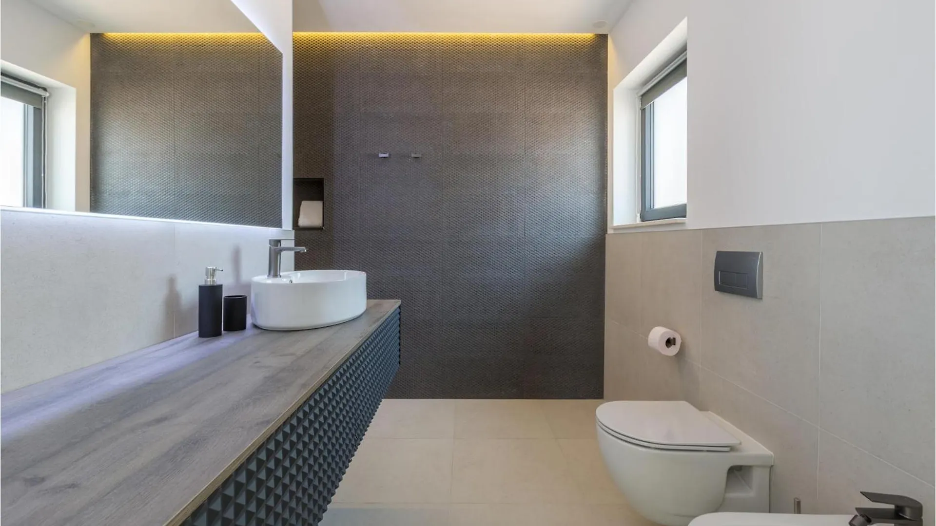 Дом отдыха 3 Bedroom Stunning Home In Пореч